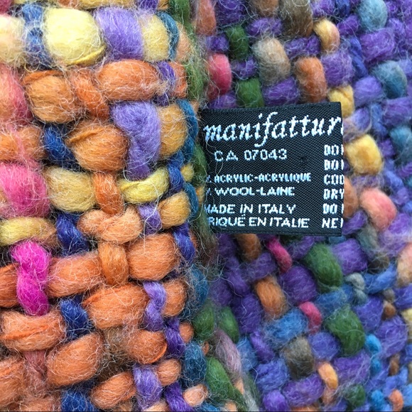 Manifattura - Vibrant Italian Wool Scarf w/ Fringe - Picture 2 of 3